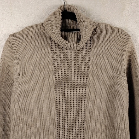 Liz Claiborne Tan Turtleneck Long Sleeve Pull Over Ribber Medium Knit Sweater - Picture 2 of 10